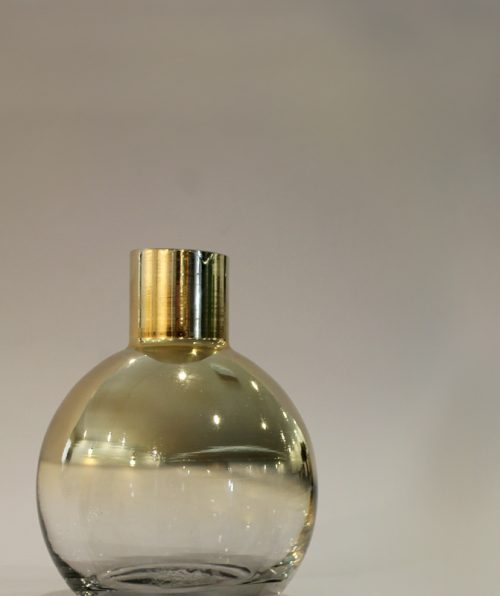 GLASS VASE