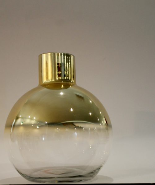 GLASS VASE